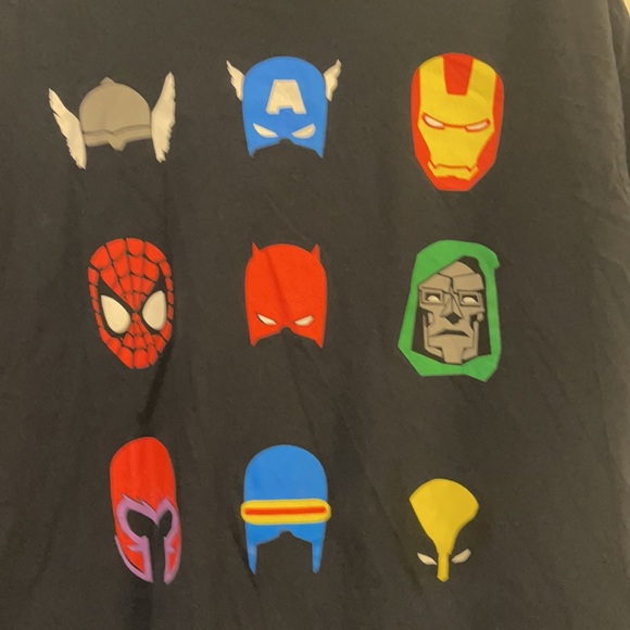 Licensed Marvel Superheroes Men’s XL T-Shirt - Picture 2 of 4